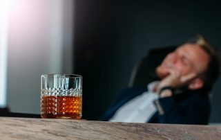 man showing signs of alcoholism