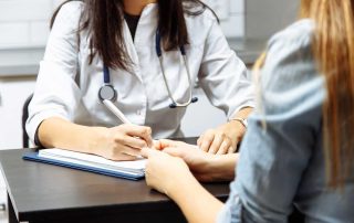 a doctor recommends a safe heroin detox