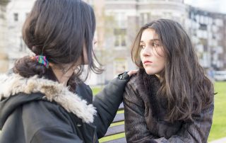 woman struggles with signs of benzo overdose